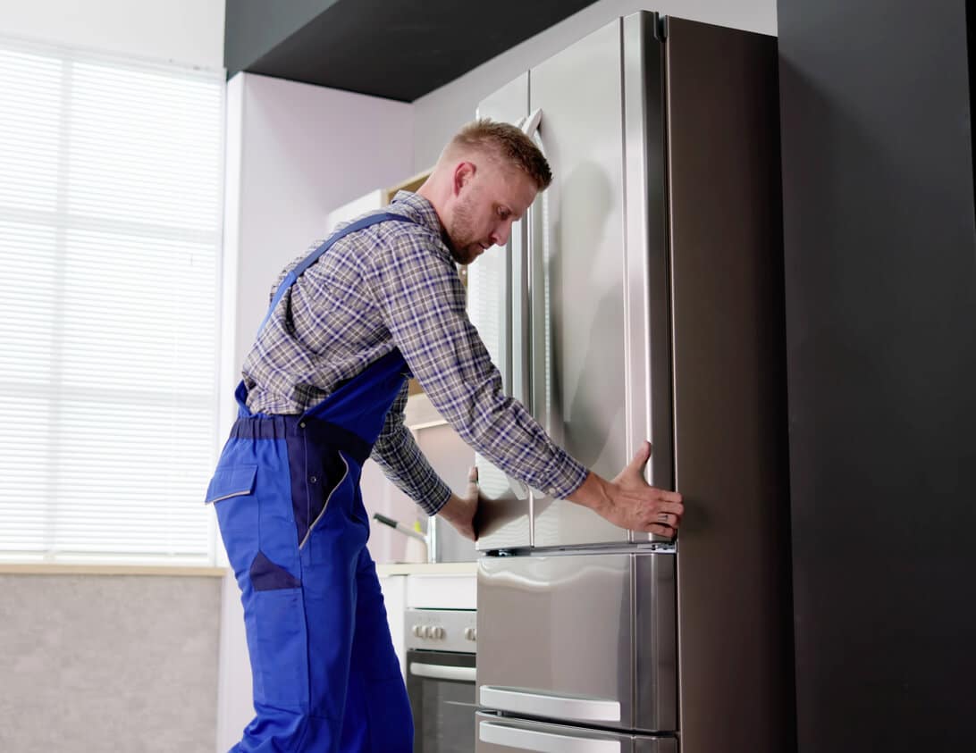 A Landers technician offers refrigerator installation in Baltimore, MD.
